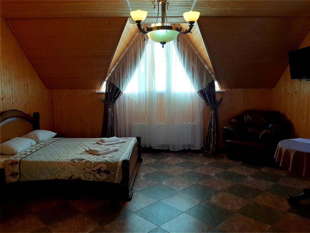 Отель Заміський комплекс Grand Prix Tsyurupynsk Экстерьер фото