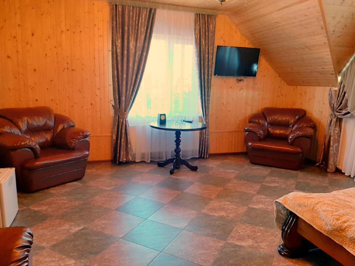Отель Заміський комплекс Grand Prix Tsyurupynsk Экстерьер фото